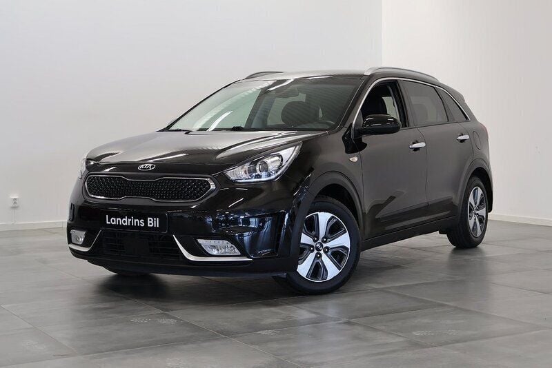 Svart Begagnad 2017 Kia Niro Advance SUV | 164 900 kr (Marknadspris) - Bild 1/4