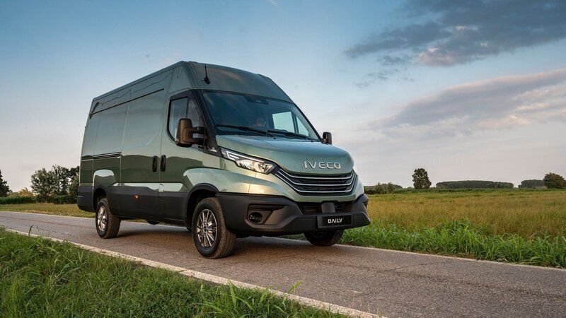 Grön Ny 2025 Iveco Daily Van | 686 250 kr - Bild 1/1