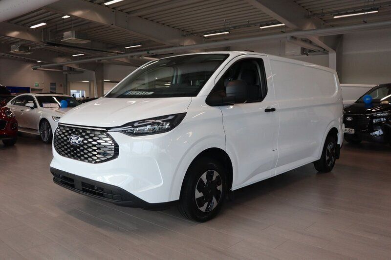Vit (frozen white) Ny 2025 Ford Transit Trend Van | 692 178 kr - Bild 1/4