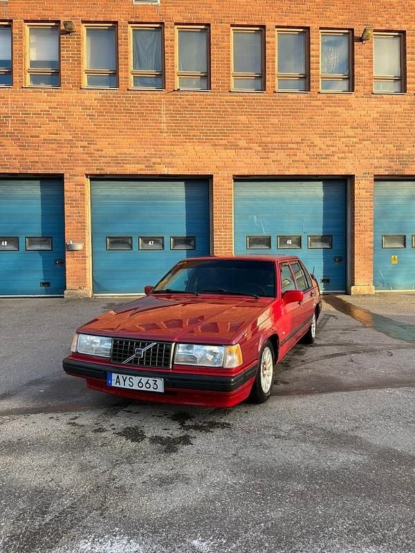 Begagnad 1998 Volvo 940 Sedan | 55 000 kr (Marknadspris) - Bild 1/4