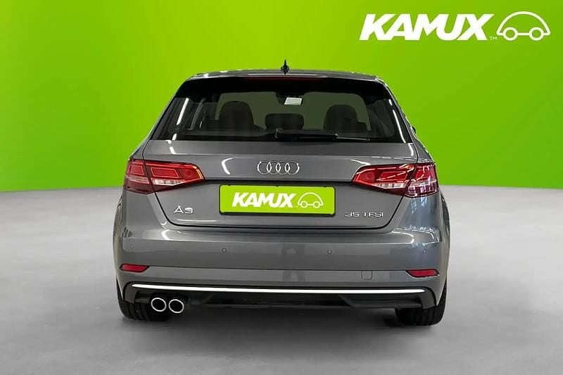 Begagnad Audi A3 Sportback Sport 150 HK (110 kW) 2019 Silver/grå Halvkombi