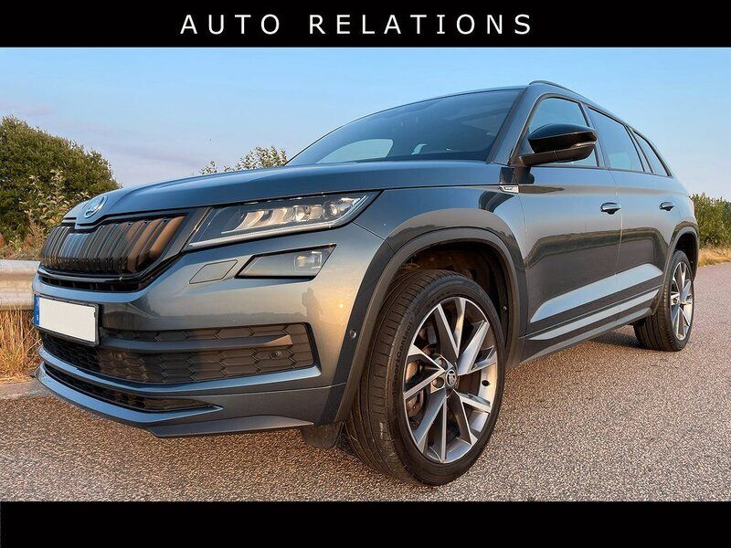 Grå Begagnad 2019 Skoda Kodiaq SportLine SUV | 399 900 kr (Dyr) - Bild 1/4