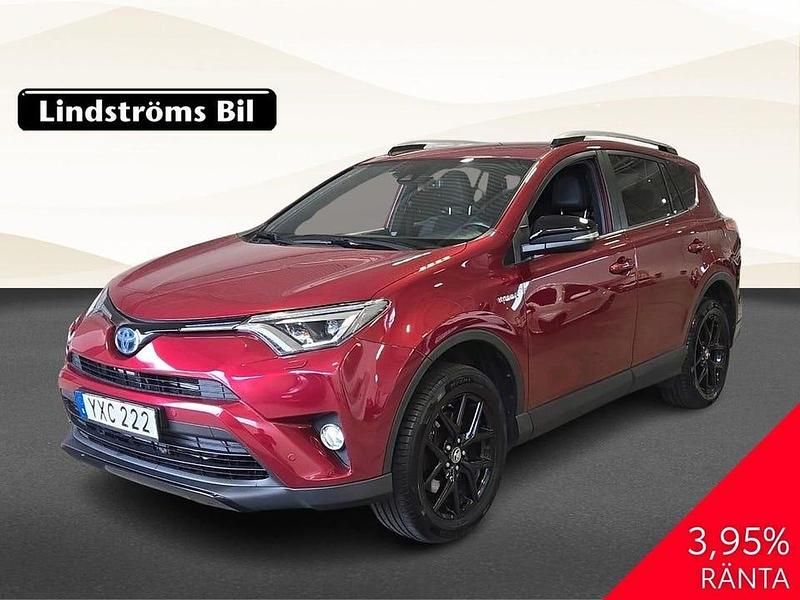 Begagnad Toyota RAV4 Hybrid Edition 200 HK (147 kW) 2018 Röd SUV
