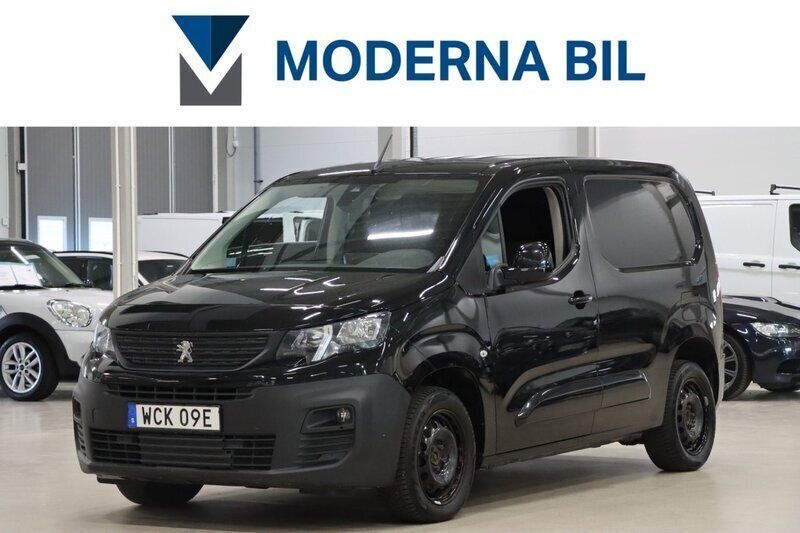 Svart Begagnad 2020 Peugeot Partner Minibuss | 119 700 kr (Bra pris) - Bild 1/4
