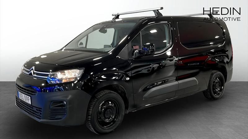 Begagnad Citroën Berlingo 131 HK (96 kW) 2023 Svart Minibuss