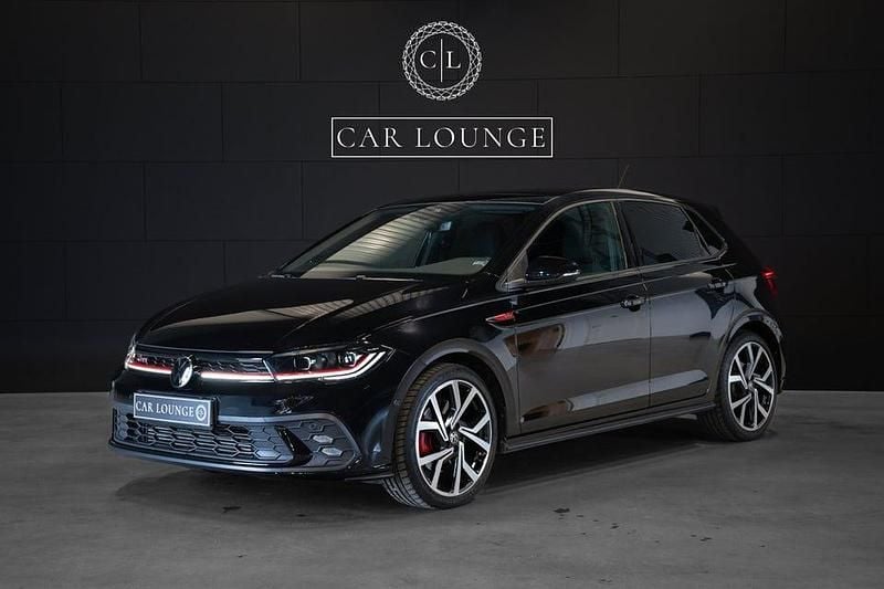 Svart Begagnad 2022 VW Polo GTI Halvkombi | 279 000 kr - Bild 1/4