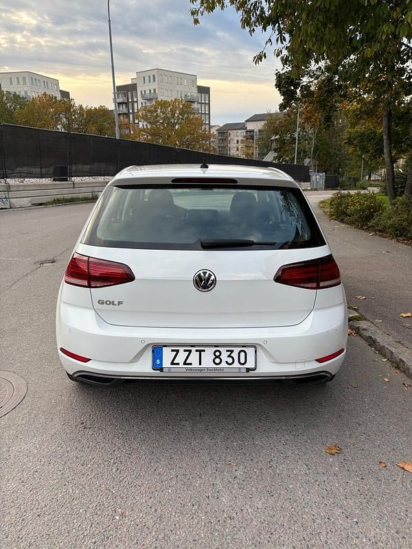 Begagnad VW Golf VII 110 HK (80 kW) 2018