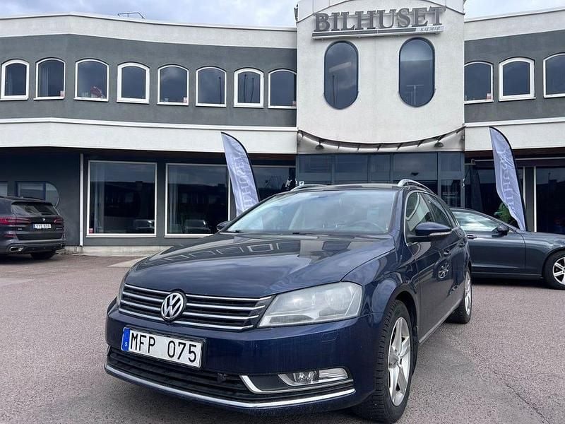 Begagnad VW Passat 150 HK (110 kW) 2012 Blå Kombi