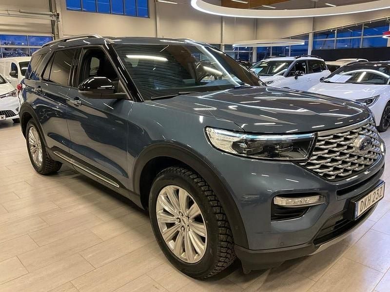 Begagnad Ford Explorer Hybrid Platinum 457 HK (336 kW) 2021 Blå SUV