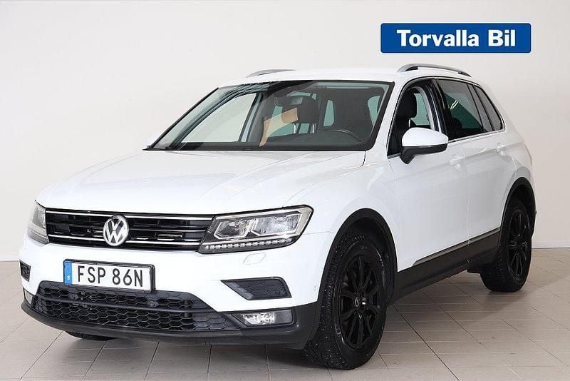 Vit Begagnad 2019 VW Tiguan SUV | 239 000 kr (Marknadspris) - Bild 1/4