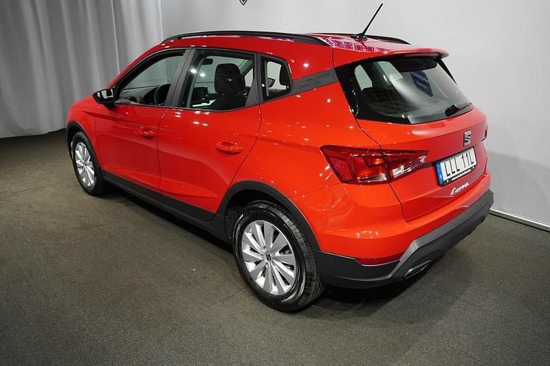 Begagnad Seat Arona Style 112 HK (82 kW) 2023 Röd SUV