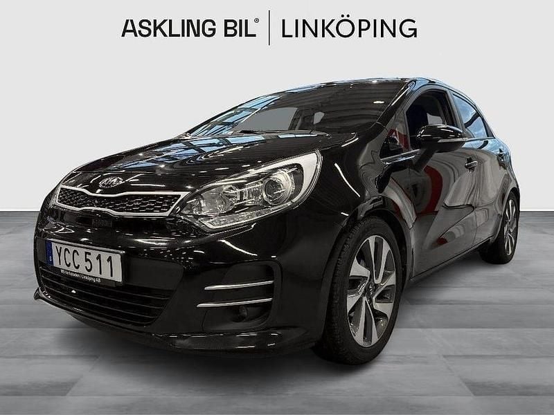 Svart Begagnad 2016 Kia Rio Halvkombi | 99 000 kr (Marknadspris) - Bild 1/4