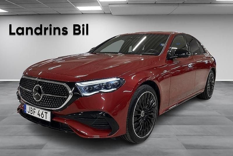 Röd Begagnad 2025 Mercedes E300 Premium Sedan | 779 000 kr (Lite dyr) - Bild 1/4