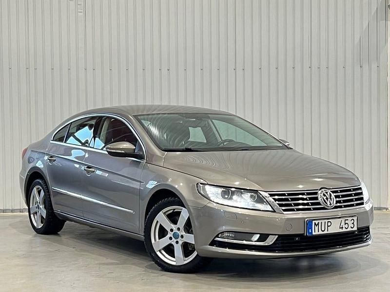 Begagnad VW CC Exclusive 170 HK (125 kW) 2012 Ljusbrun Sedan