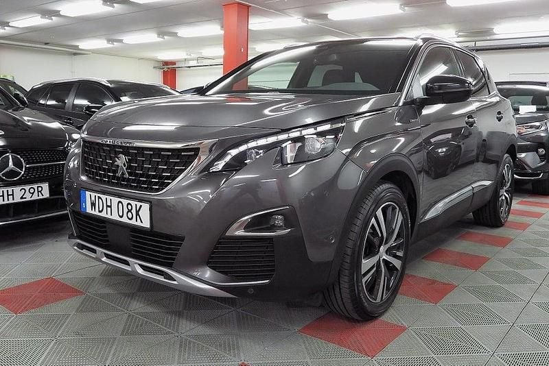 Grå Begagnad 2020 Peugeot 3008 GT-line SUV | 209 500 kr (Marknadspris) - Bild 1/4