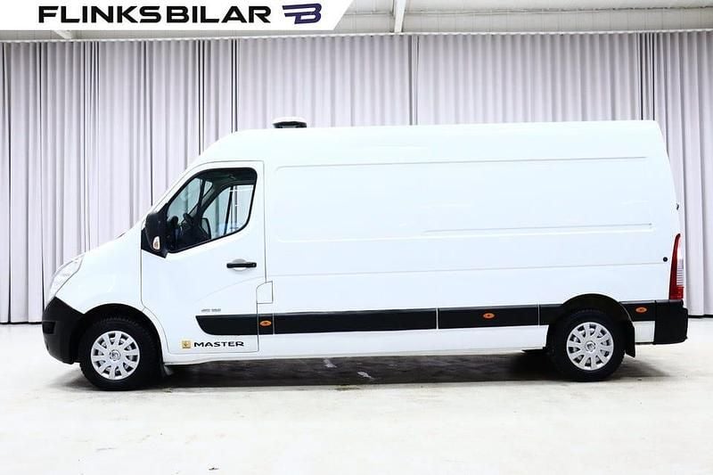 Vit Begagnad 2016 Renault Master Van | 168 750 kr (Bra pris) - Bild 1/4