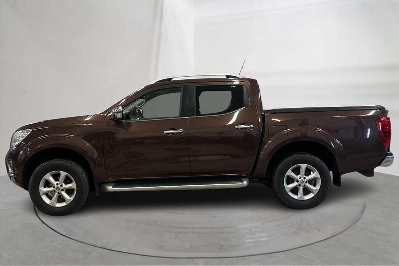Begagnad Nissan Navara Tekna 190 HK (139 kW) 2016 Brun Pickup