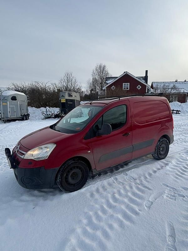 Begagnad Citroën Berlingo 90 HK (66 kW) 2009 Minibuss