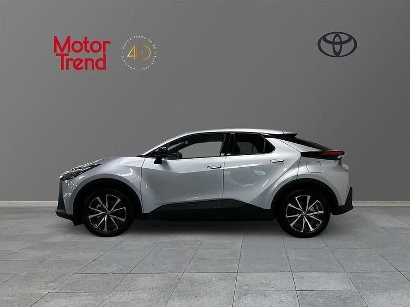 Begagnad Toyota C-HR Style 226 HK (166 kW) 2024 Silver SUV