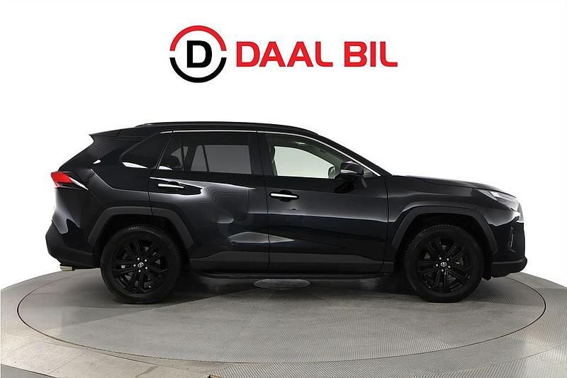 Begagnad Toyota RAV4 2023 Svart SUV