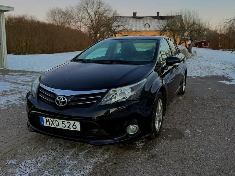 Begagnad Toyota Avensis 124 HK (91 kW) 2012 Sedan