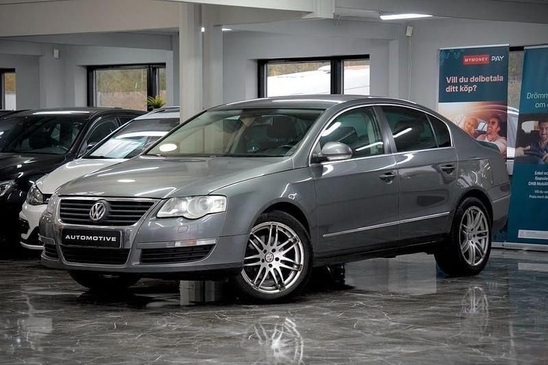 Ljusgrå (grå) Begagnad 2007 VW Passat Comfortline Sedan | 29 900 kr (Marknadspris) - Bild 1/4