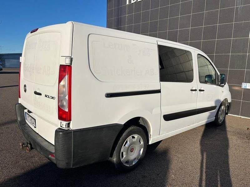 Begagnad Fiat Scudo 128 HK (94 kW) 2015 Vit Van