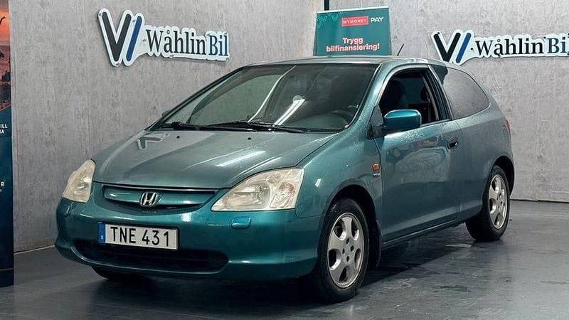 Begagnad Honda Civic 110 HK (80 kW) 2002 Blå Halvkombi