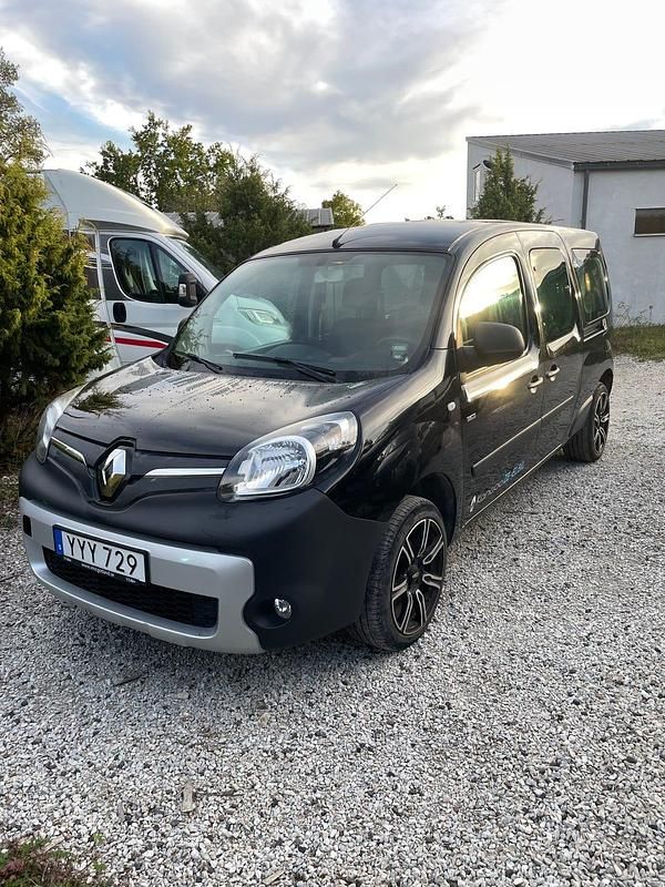Begagnad 2018 Renault Kangoo | 95 000 kr (Dyr) - Bild 1/3