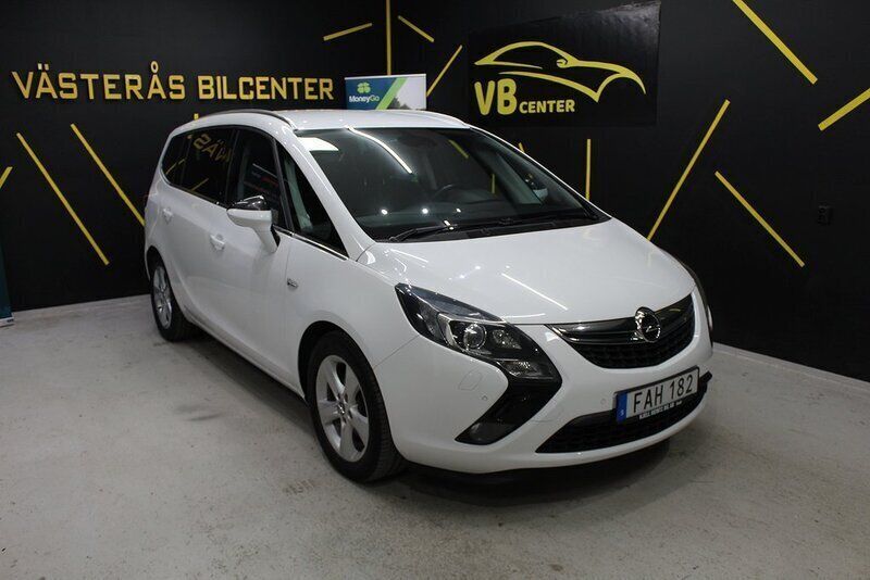 Vit Begagnad 2012 Opel Zafira Tourer Minibuss | 84 900 kr (Lite dyr) - Bild 1/4