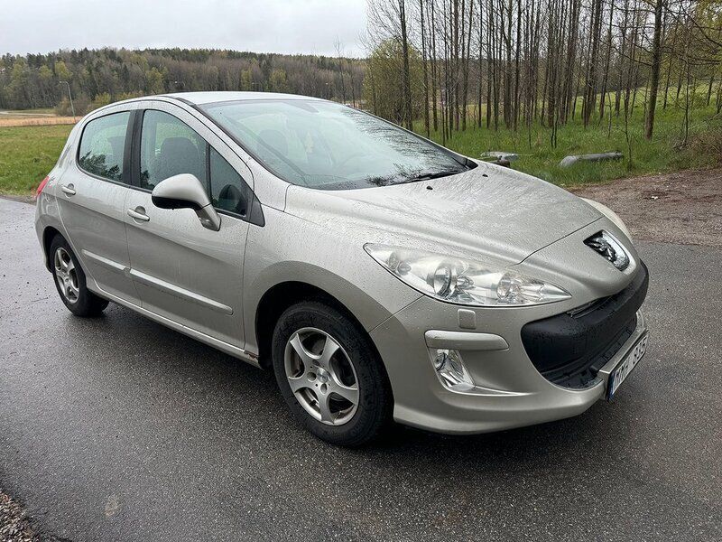 Grå Begagnad 2008 Peugeot 308 Halvkombi | 21 900 kr (Bra pris) - Bild 1/4