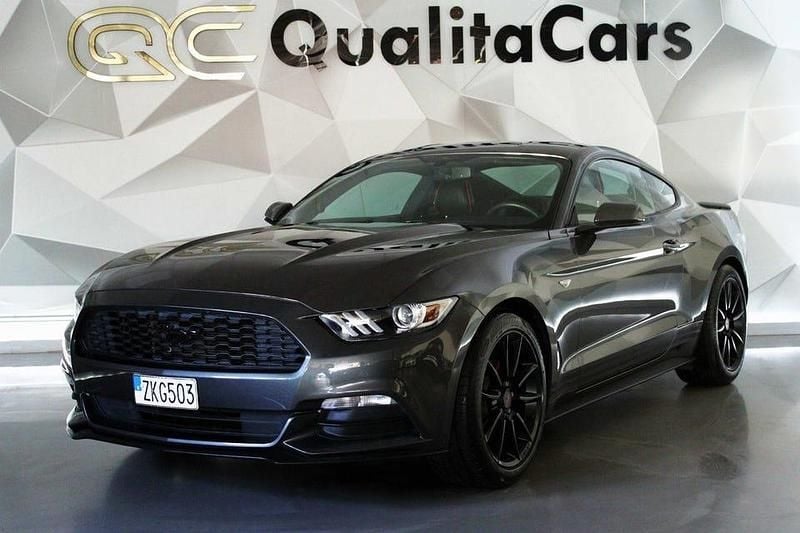 Mörkgrå (grå) Begagnad 2015 Ford Mustang Sportkupé | 219 900 kr (Marknadspris) - Bild 1/4