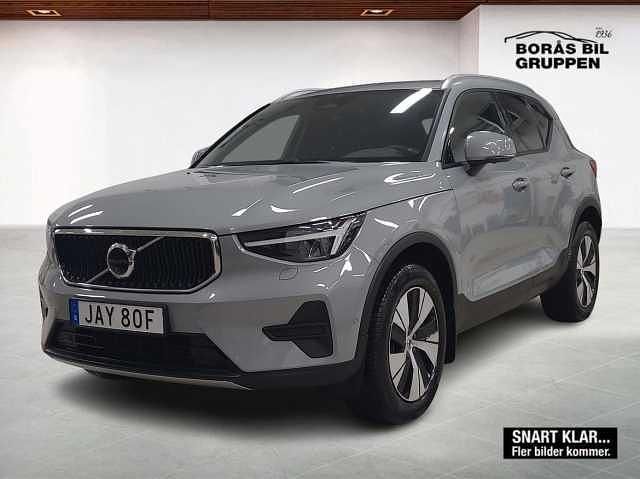 Begagnad 2025 Volvo XC40 SUV | 379 000 kr (Marknadspris) - Bild 1/4
