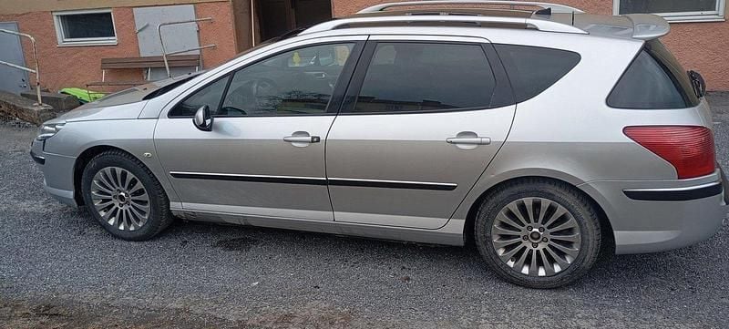 Grå Begagnad 2006 Peugeot 407 Kombi | 28 000 kr (Dyr) - Bild 1/4