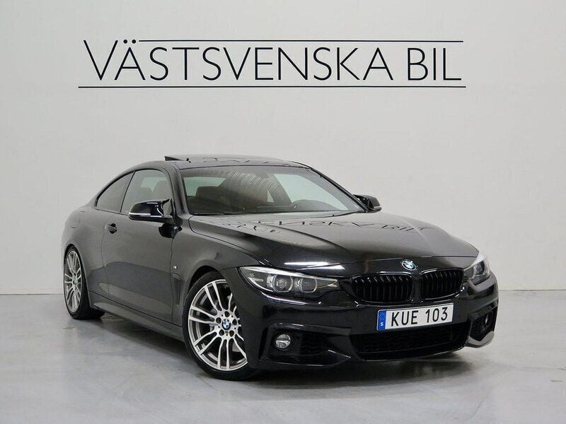 Svart Begagnad 2018 BMW 440 M Sport Sportkupé | 379 000 kr (Bra pris) - Bild 1/4