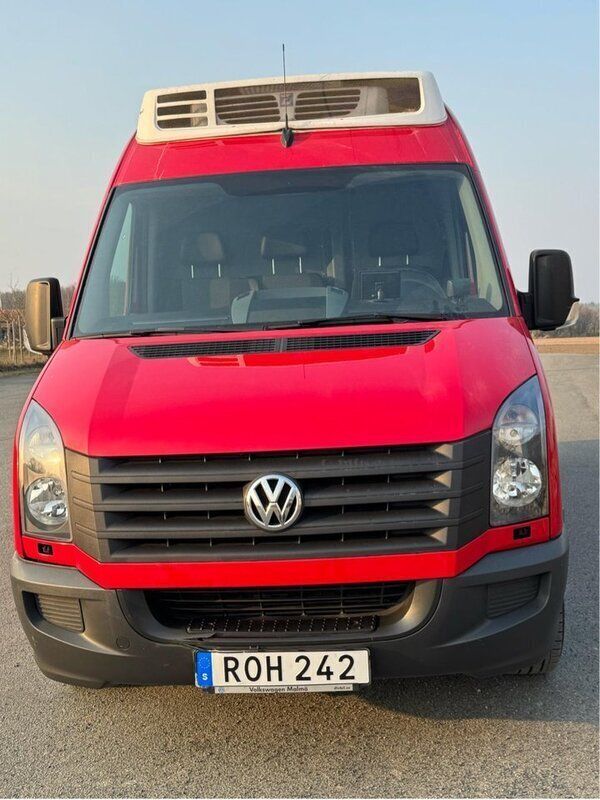 Röd Begagnad 2014 VW Crafter Van | 226 000 kr (Dyr) - Bild 1/4