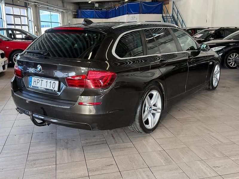 Begagnad BMW 520 190 HK (139 kW) 2015 Brun Kombi