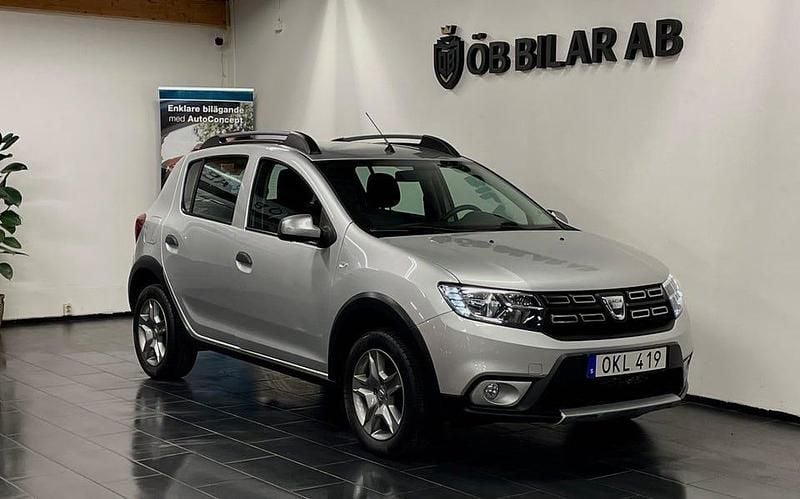 Begagnad Dacia Sandero Stepway 90 HK (66 kW) 2017 Silver Kombi