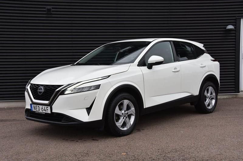 Vit Begagnad 2022 Nissan Qashqai Acenta SUV | 239 900 kr (Marknadspris) - Bild 1/4