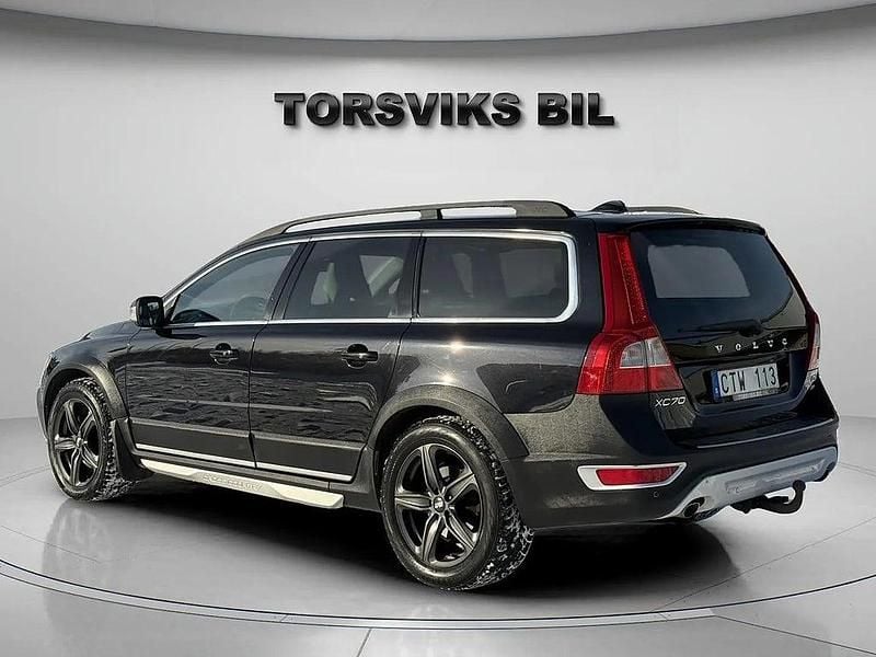 Begagnad Volvo XC70 Summum 205 HK (150 kW) 2011 Svartmet Kombi
