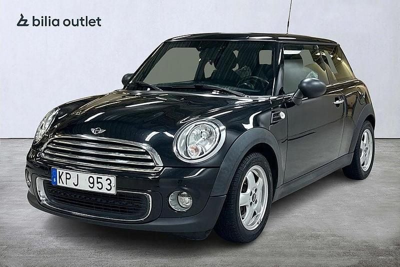 Svart Begagnad 2014 Mini ONE Halvkombi | 49 900 kr - Bild 1/3