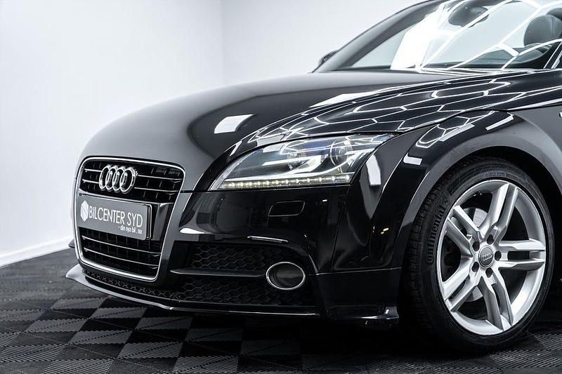 Begagnad Audi TT Roadster S-Line 211 HK (155 kW) 2011 Svart Cab