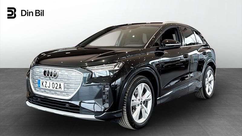 Begagnad Audi Q4 e-tron Advanced 210 kW (286 HK) 2023 Svart SUV