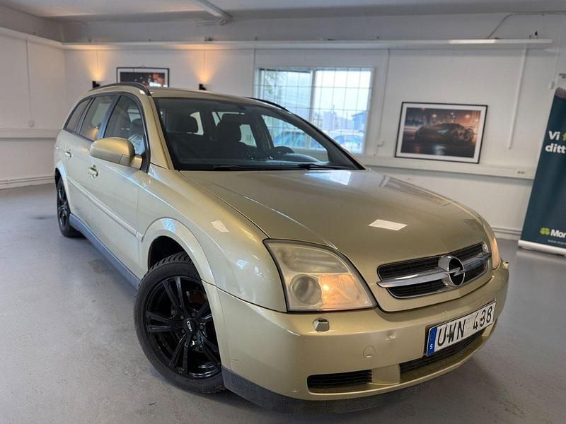 Ljusgul Begagnad 2004 Opel Vectra Kombi | 19 900 kr (Dyr) - Bild 1/4