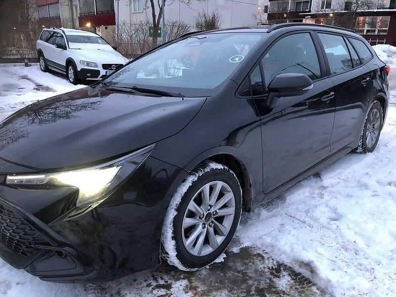 Begagnad Toyota Corolla 140 HK (102 kW) 2023 Kombi