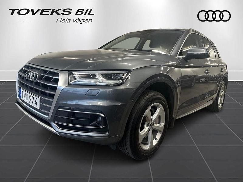 Monsungrå metallic Begagnad 2018 Audi Q5 Sport SUV | 289 000 kr (Marknadspris) - Bild 1/4