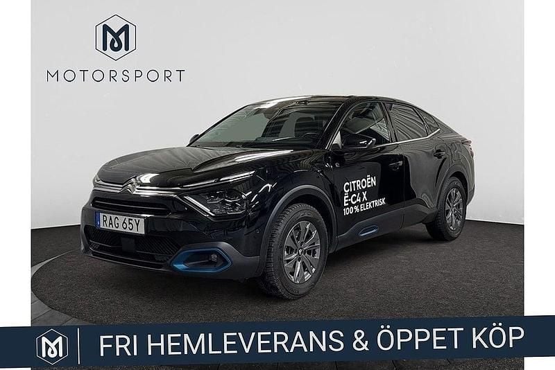 Svart Begagnad 2022 Citroën e-C4 Shine Sedan | 224 900 kr (Marknadspris) - Bild 1/3