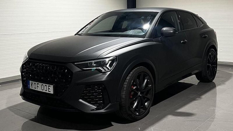 Blå Begagnad 2020 Audi Q3 Sportback SUV | 595 900 kr (Marknadspris) - Bild 1/4
