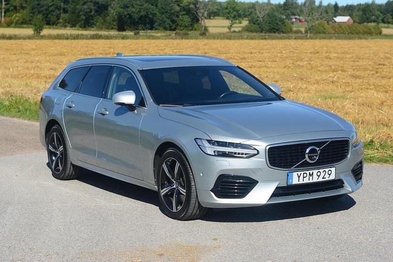 Silver Begagnad 2019 Volvo V90 R-Design Kombi | 380 000 kr (Dyr) - Bild 1/4
