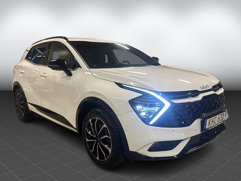 Begagnad Kia Sportage GT-Line 265 HK (194 kW) 2022 Vit SUV